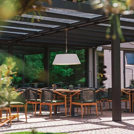 Waldrast - Forestside Living 4*