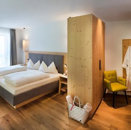 Hotell Waldrast - Forestside Living Seis am Schlern